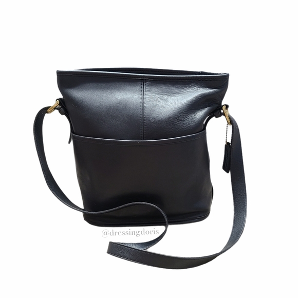 Coach Handbags - Coach Vintage Bleeker Bucket Bag Leather Black